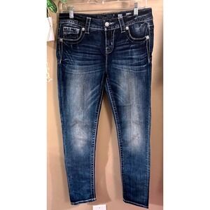 Miss Me Easy Skinny Jeans 27 Dark Wash Angel Wing Embellished Mid Rise ME8891ES2